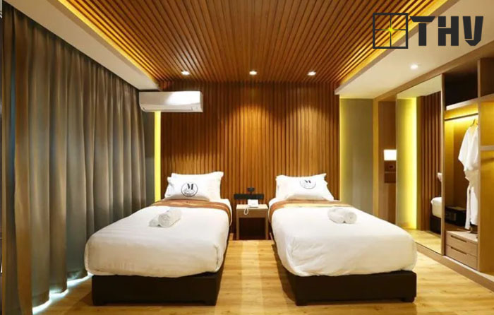Trần nhựa lam sóng phòng ngủ